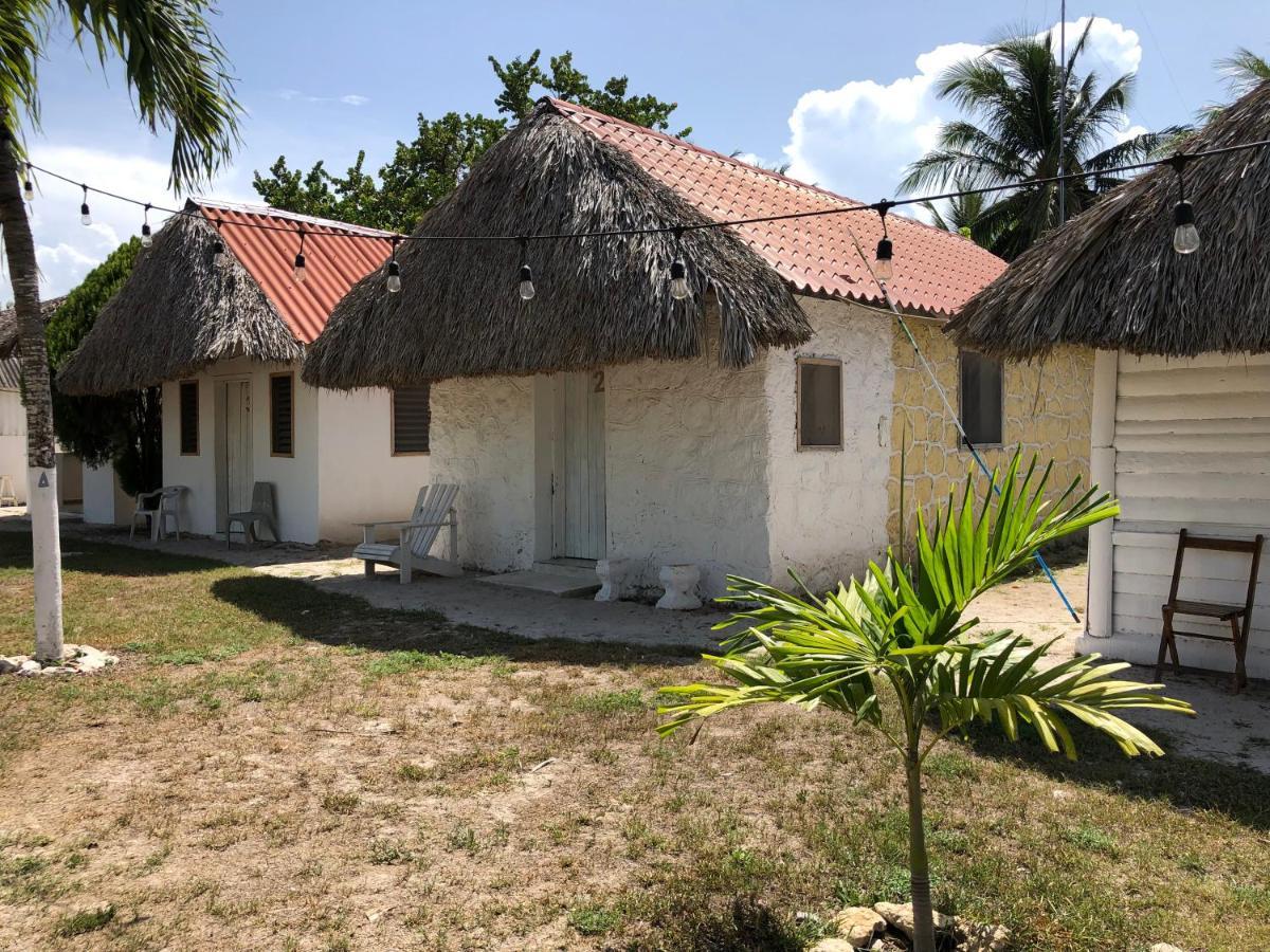 Cabana 7 Leguas, Casa Mama El Cuyo Hotell Exteriör bild