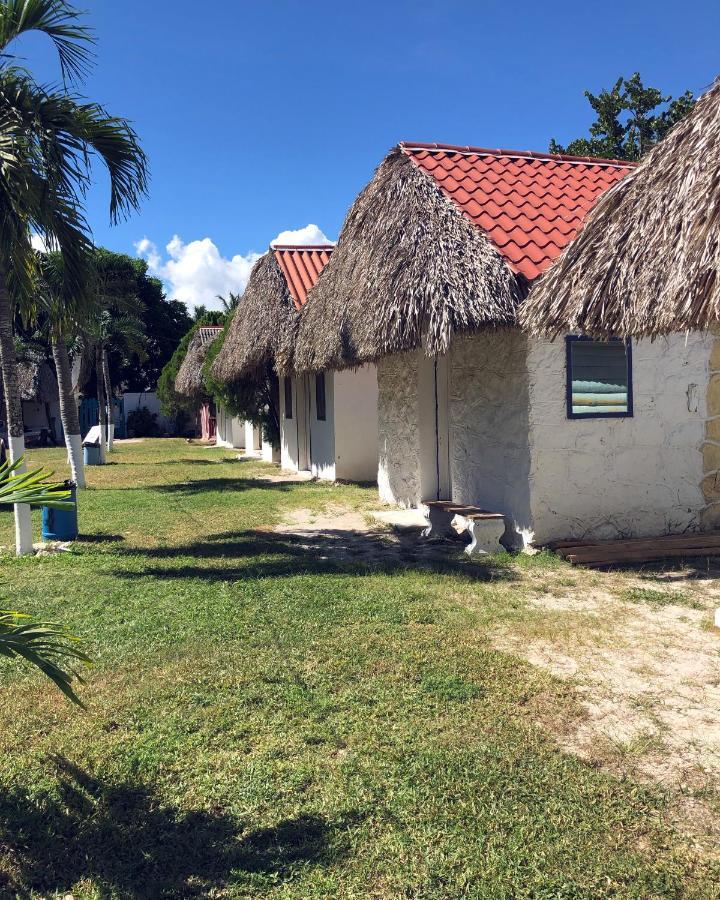 Cabana 7 Leguas, Casa Mama El Cuyo Hotell Exteriör bild